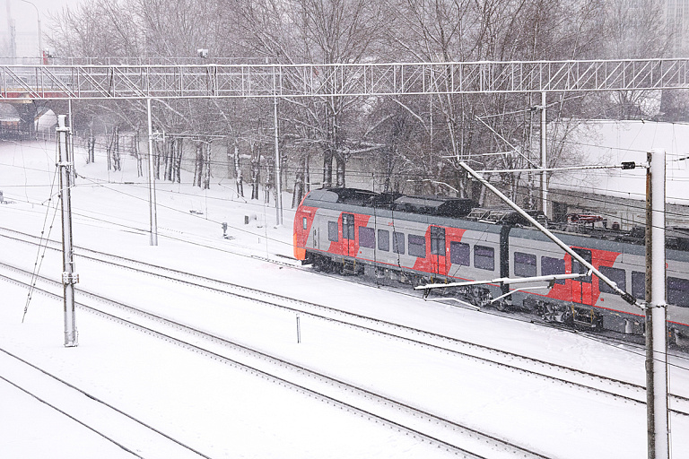 В БЖД рассказали, как справляются с вызовами зимы, – снег доставил хлопот