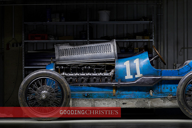 На аукционе в Париже выставят уникальный 106-летний гоночный болид