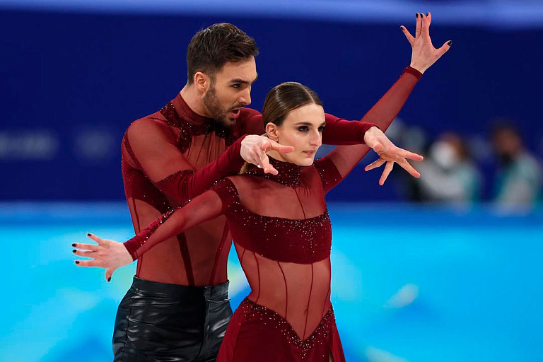 Наговорила на отстранение: известной фигуристке запретили комментировать ОИ