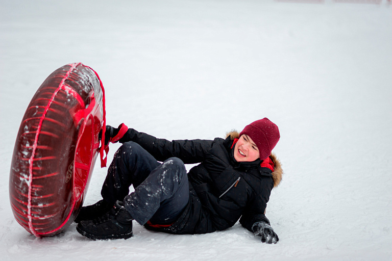 Вещь неконтролируемая: белорусам объяснили, чем опасны тюбинги