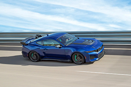 Ford построил экстремальный Mustang Dark Horse SC