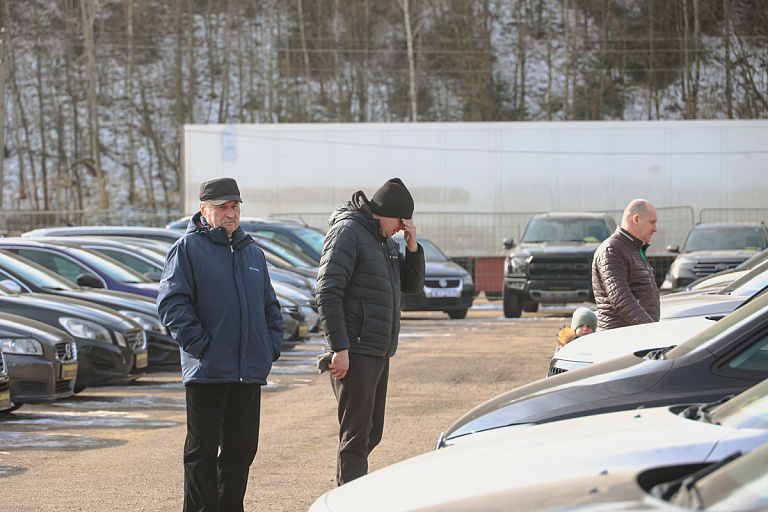 Рынок "электризуется": какие авто покупали белорусы в 2025 году