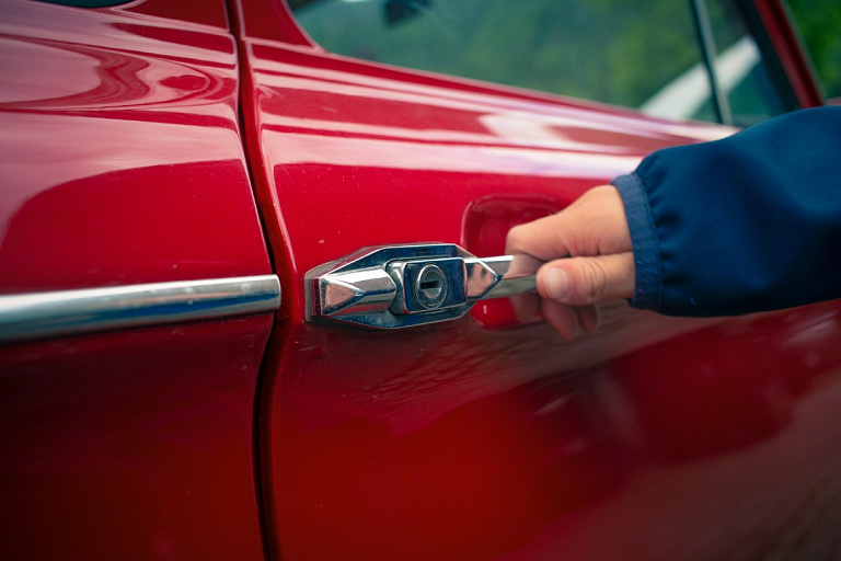 Опасные дверные ручки в автомобилях запретят в Китае – что с ними не так