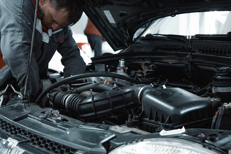 Разрешено ли ремонтировать авто во дворе, ответил адвокат