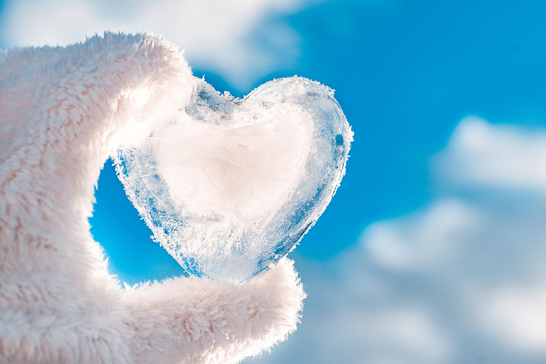 Невероятный дом изо льда построили белорусы – это нужно увидеть