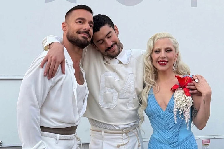 Леди Гага танцует, свадьба на сцене и другое: самые яркие кадры Супербоула