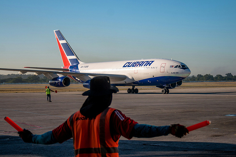 Вылеты приостановлены: как белорусам покинуть Кубу, рассказали в посольстве