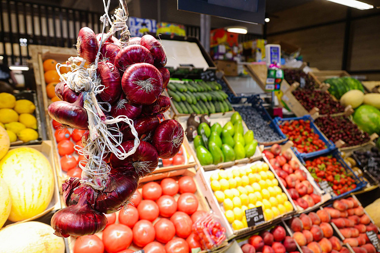 Дешевые овощи зимой: в овощеводстве Беларуси вводят новую систему подсветки