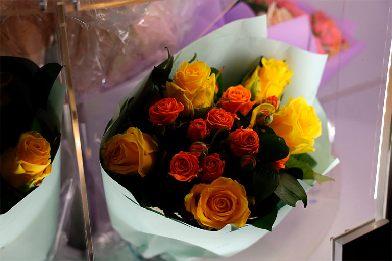 В минском метро установили первый автомат с живыми цветами – что по ценам