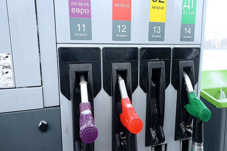 Исчезнет ли 92-й бензин с АЗС, ответили в "Белнефтехиме"