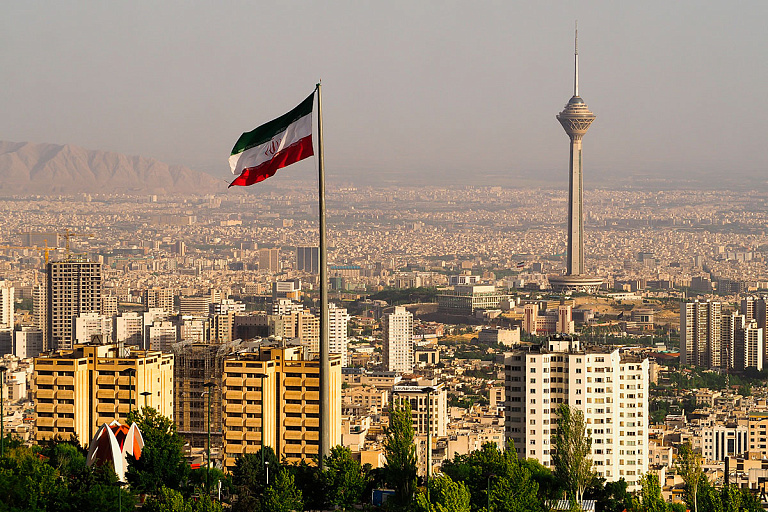 Ближний Восток гремит: Израиль и США бомбят Иран – собрали главное