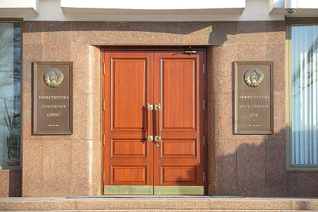 "Их выпустили": почему ЕС не снимает санкции, объяснил глава МИД