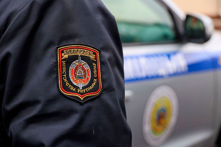 В Гродненском районе выявили нелегального "предпринимателя" с 10 кг насвая