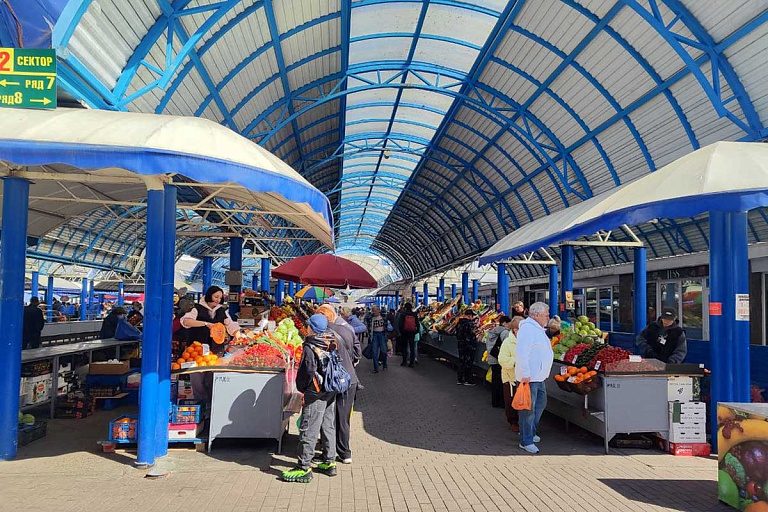 На Комаровке накануне выходных рухнули цены: смотрим, что выгодно брать