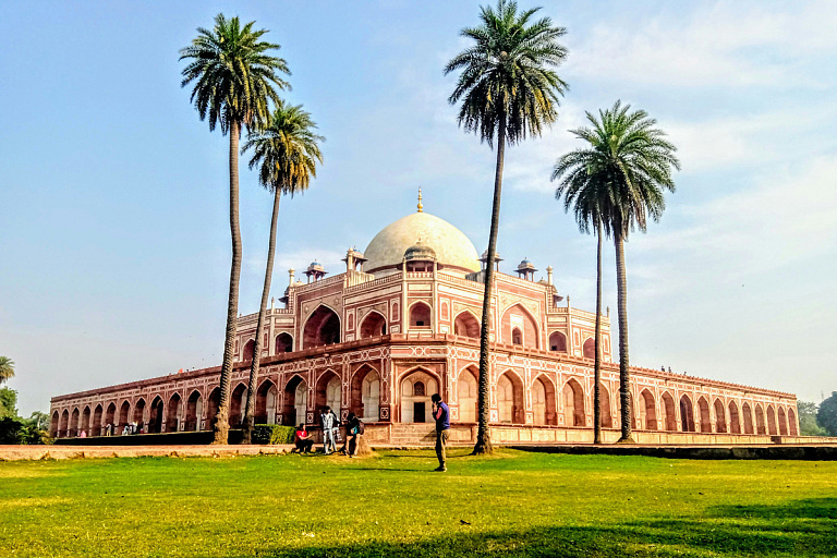 У Belavia большие скидки на экзотическое направление – куда летим