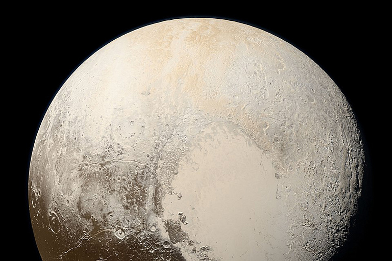 Маленькая девочка попросила признать Плутон планетой – ответ NASA удивил
