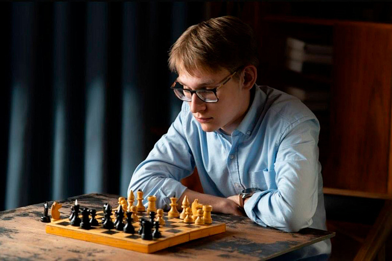 Шахматист Лазавик снова на вершине: белорус выиграл очередной турнир