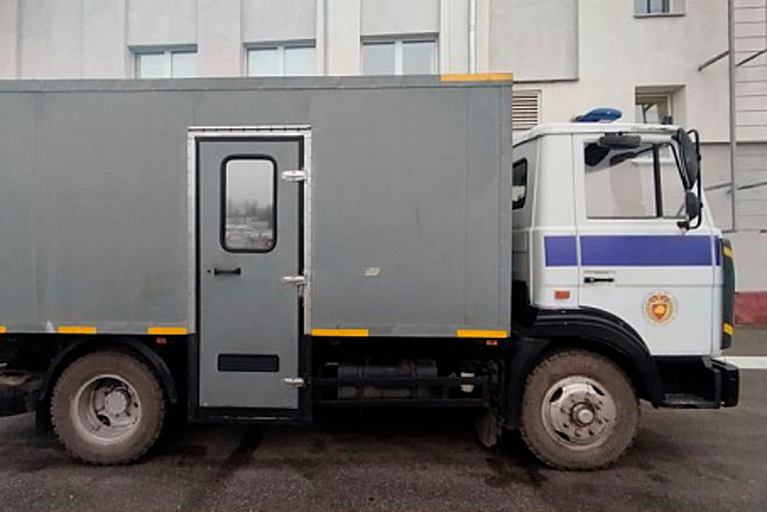 В Беларуси на аукцион выставили милицейский автозак – сколько стоит