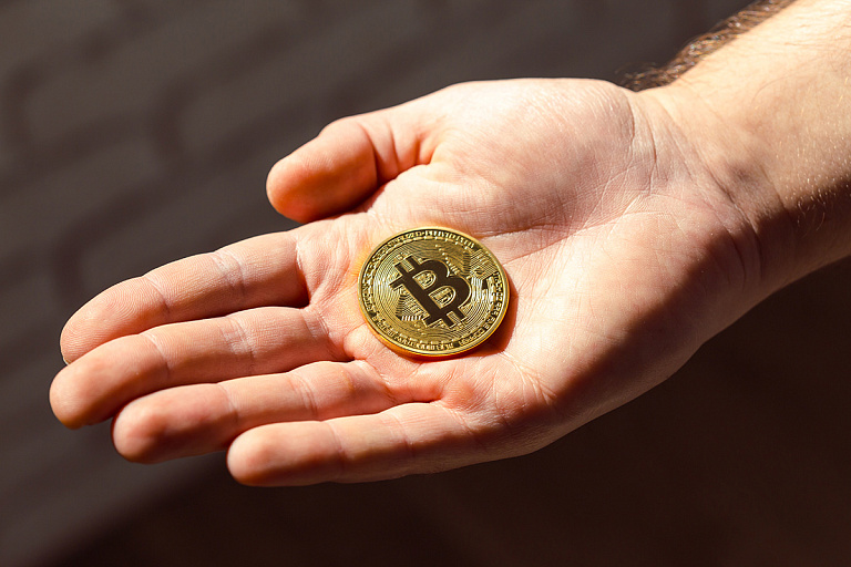 Биткоин рухнул ниже $70 000 – это плохой знак