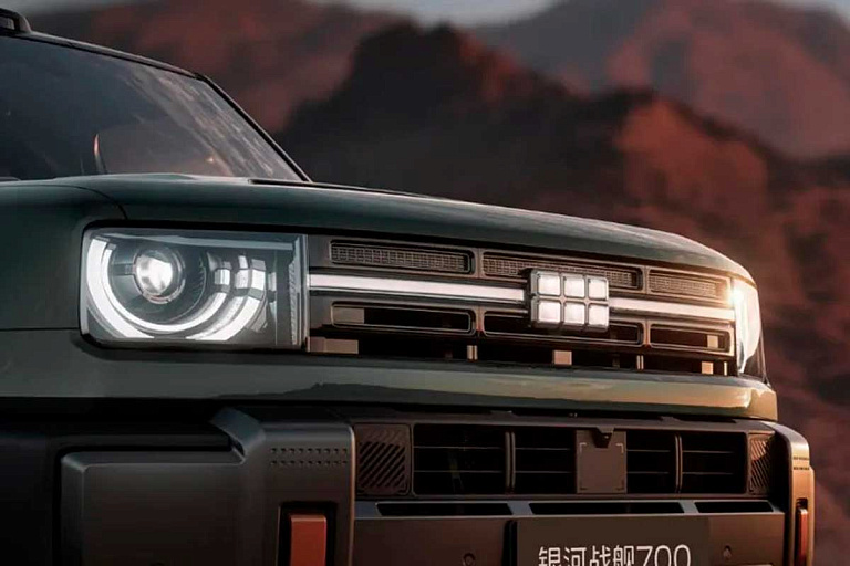 Брутально и мощно: Geely представила свой новый внедорожник