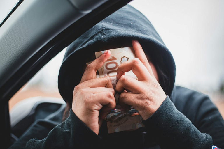 Кто чаще обворовывает авто и как этого избежать – ответили в милиции