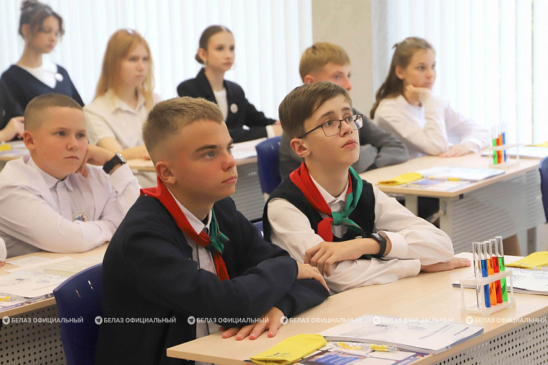 Уникальные спецклассы открыли в школах Жодино – кого растят с младых ногтей