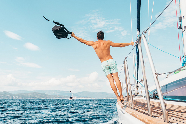 В Греции отменили обязательный карантин для заболевших COVID-19 туристов